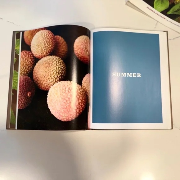 Mixt Salads: A Chef's Bold Creations | By y Andrew Swallow & Ann Volkwein (2010) - Picture 7 of 9